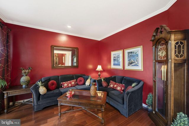 51 STONEHEDGE DR, Hightstown, NJ 08520