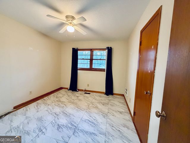 43 Sycamore Drive, Toccoa, GA 30577