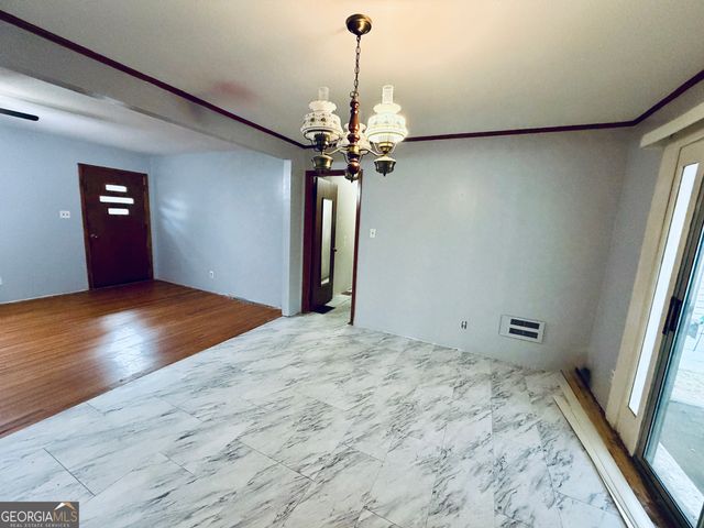 43 Sycamore Drive, Toccoa, GA 30577