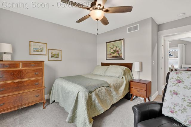 5847 Scenic Bluff Drive 28, Brighton Township, MI 48116