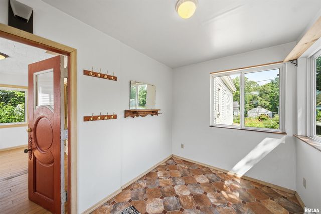 410 PEKIN Avenue, East Peoria, IL 61611