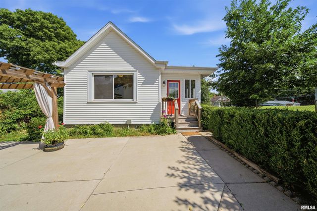 410 PEKIN Avenue, East Peoria, IL 61611
