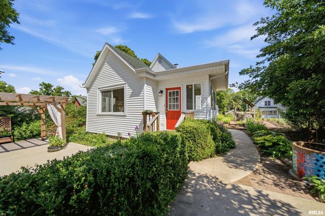 410 PEKIN Avenue, East Peoria, IL 61611