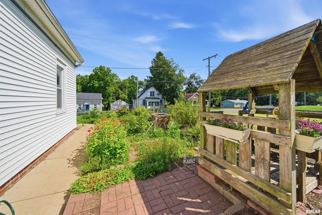 410 PEKIN Avenue, East Peoria, IL 61611