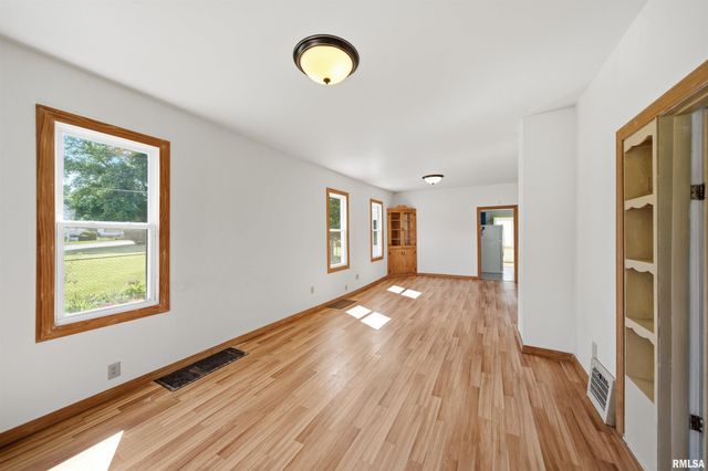 410 PEKIN Avenue, East Peoria, IL 61611