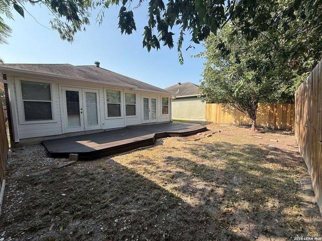 212 DOGWOOD DR, New Braunfels, TX 78130