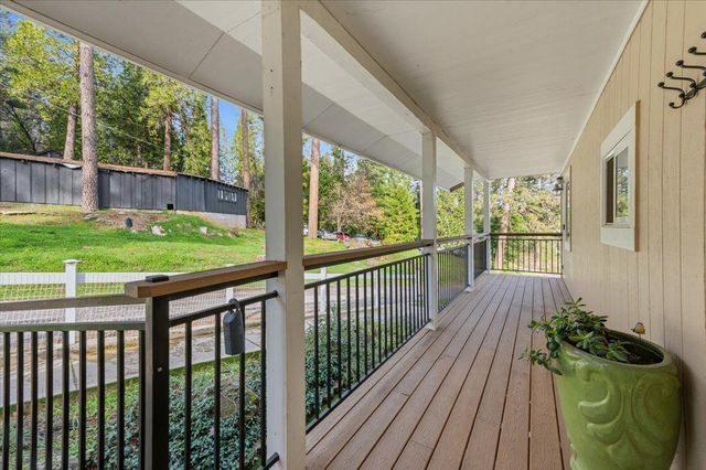 549 Glenwood Rd, Grass Valley, CA 95945