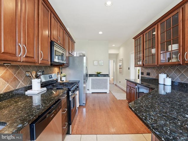 1310 DELAFIELD PL NW, Washington, DC 20011