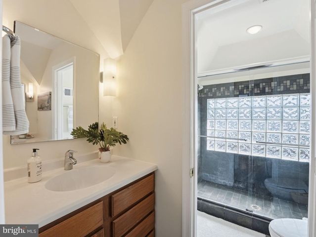 1310 DELAFIELD PL NW, Washington, DC 20011
