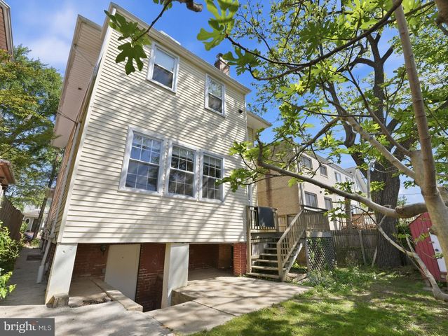1310 DELAFIELD PL NW, Washington, DC 20011