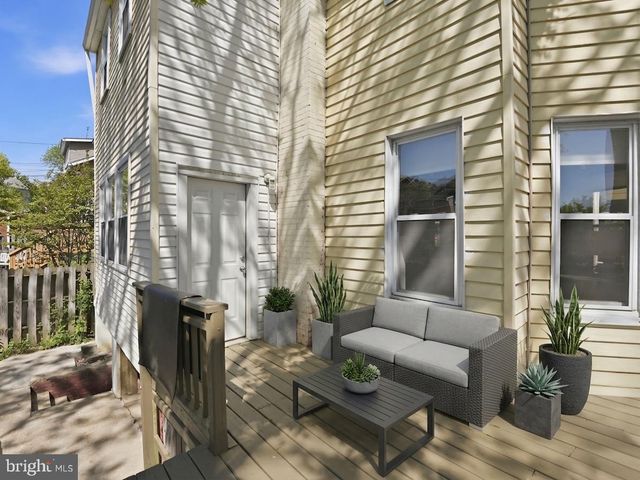 1310 DELAFIELD PL NW, Washington, DC 20011