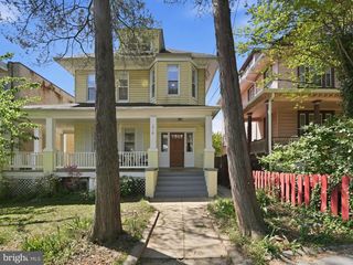 1310 DELAFIELD PL NW, Washington, DC 20011