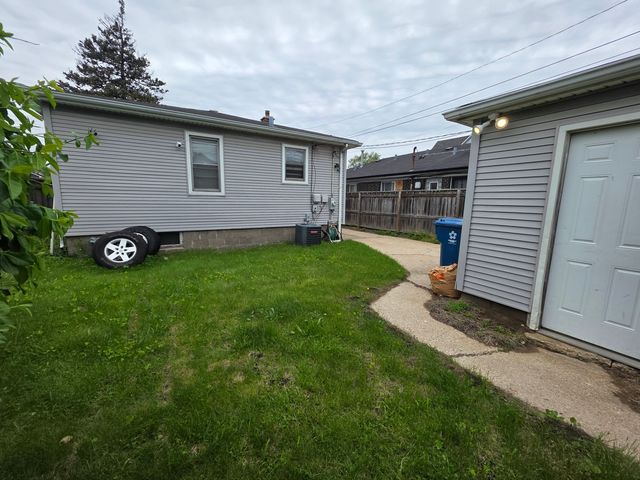 757 Newell Avenue, Calumet City, IL 60409