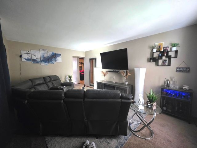 757 Newell Avenue, Calumet City, IL 60409