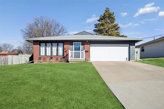 803 W Jefferson Street, Knoxville, IA 50138