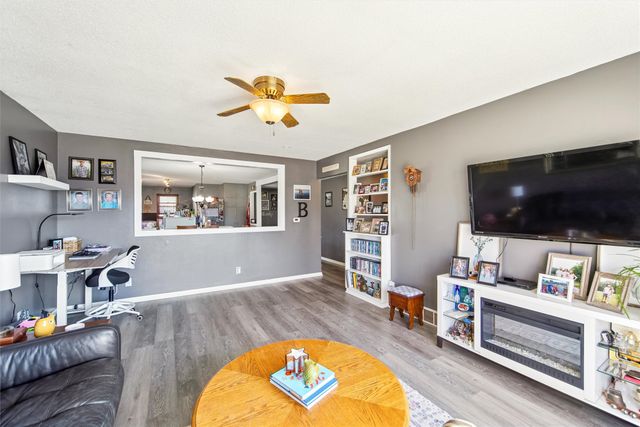 803 W Jefferson Street, Knoxville, IA 50138