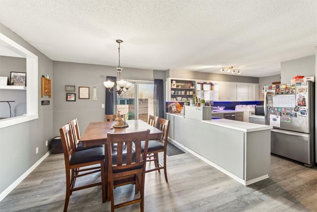 803 W Jefferson Street, Knoxville, IA 50138