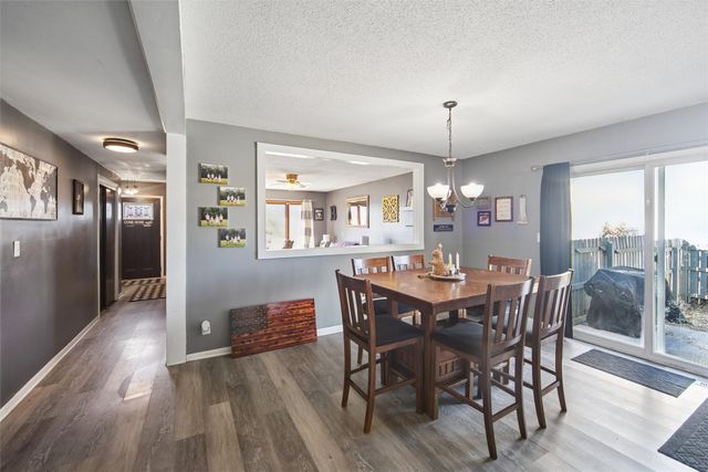 803 W Jefferson Street, Knoxville, IA 50138