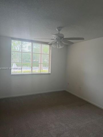 4840 N State Road 7 6101, Coconut Creek, FL 33073