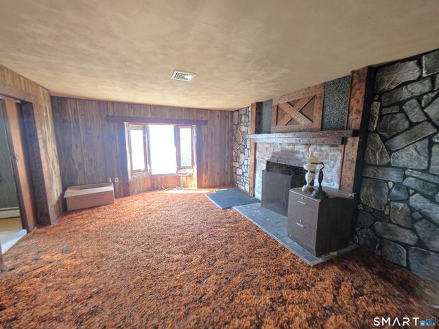 12 Brentwood Road, New Milford, CT 06776