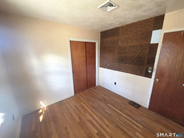 12 Brentwood Road, New Milford, CT 06776