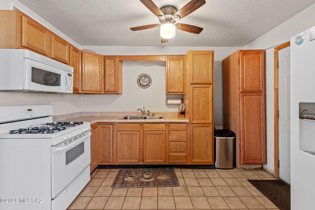 6626 S Van Buren Avenue, Tucson, AZ 85756