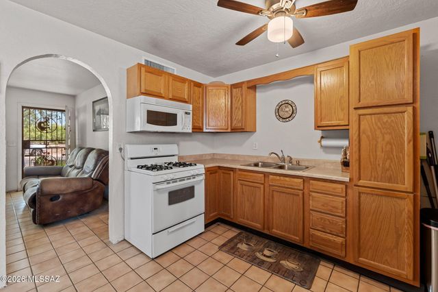 6626 S Van Buren Avenue, Tucson, AZ 85756