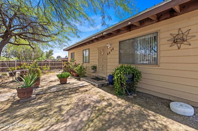 6626 S Van Buren Avenue, Tucson, AZ 85756