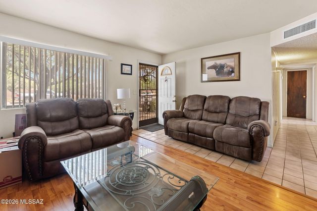 6626 S Van Buren Avenue, Tucson, AZ 85756