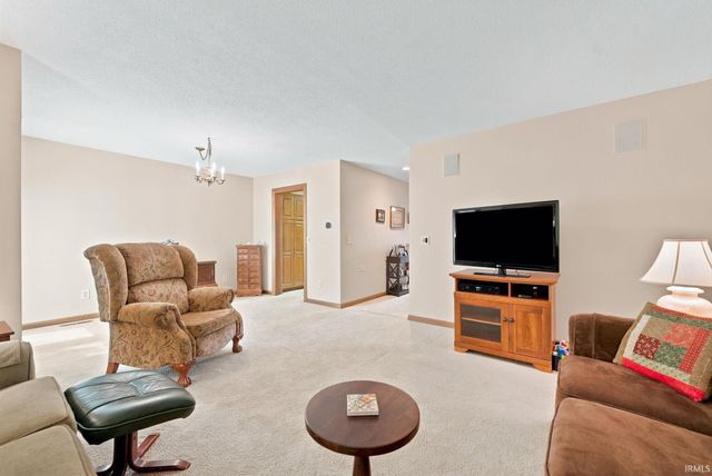 6764 Covington Creek Trail, Fort Wayne, IN 46804