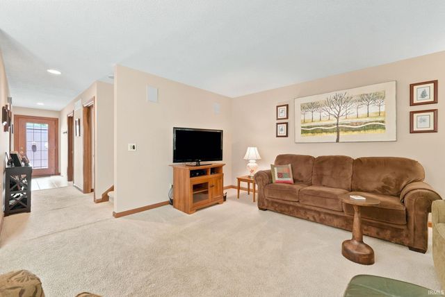 6764 Covington Creek Trail, Fort Wayne, IN 46804