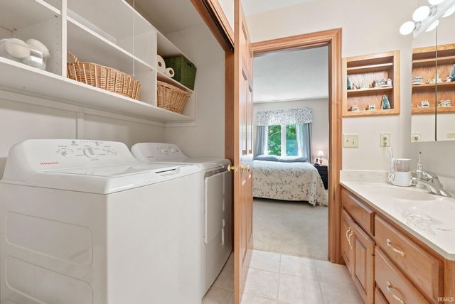 6764 Covington Creek Trail, Fort Wayne, IN 46804