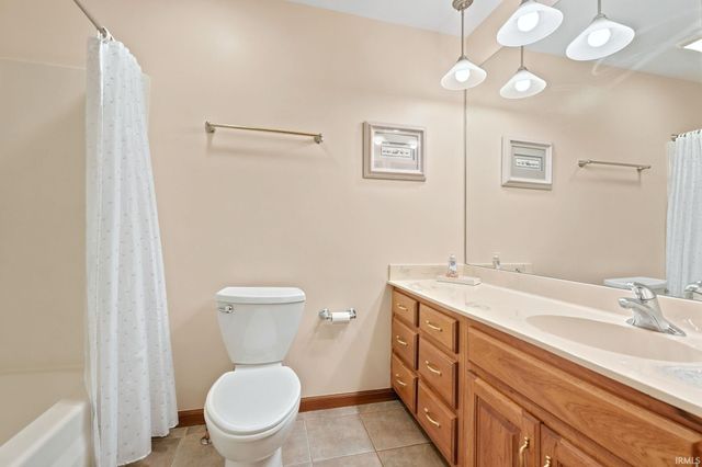 6764 Covington Creek Trail, Fort Wayne, IN 46804