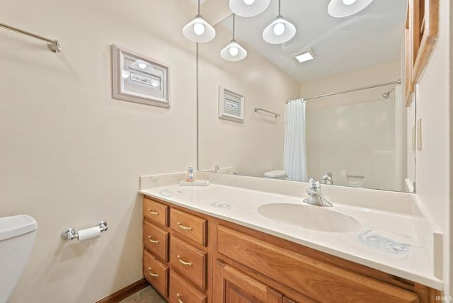 6764 Covington Creek Trail, Fort Wayne, IN 46804