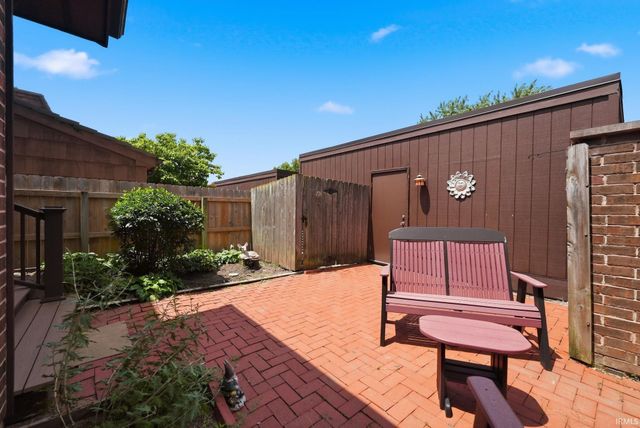 6764 Covington Creek Trail, Fort Wayne, IN 46804