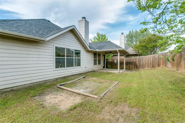 815 Creekside Drive, Little Elm, TX 75068