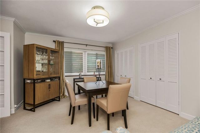 310 W 49th Street 303, Kansas City, MO 64112