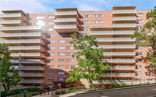 310 W 49th Street 303, Kansas City, MO 64112