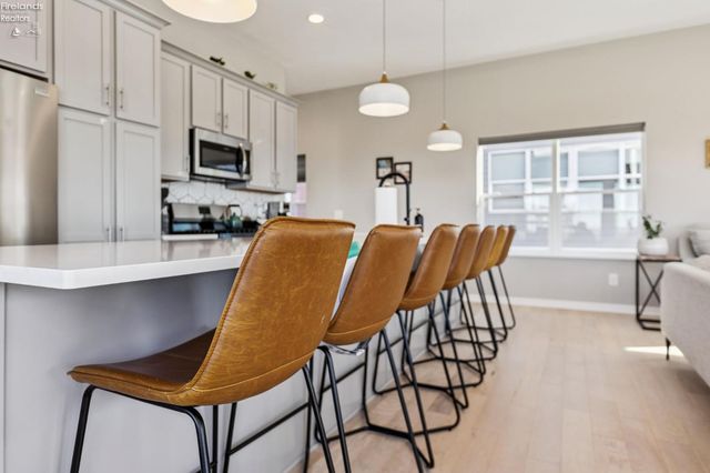 W 412 Shoreline Drive, Sandusky, OH 44870