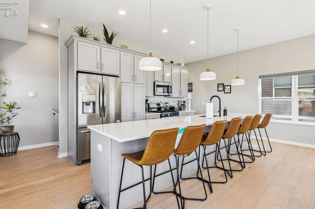 W 412 Shoreline Drive, Sandusky, OH 44870