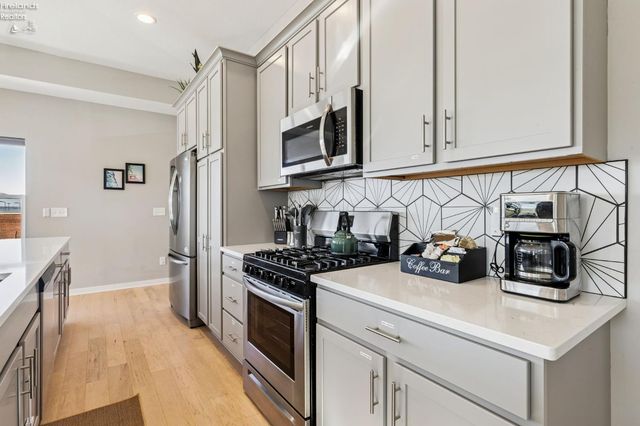 W 412 Shoreline Drive, Sandusky, OH 44870