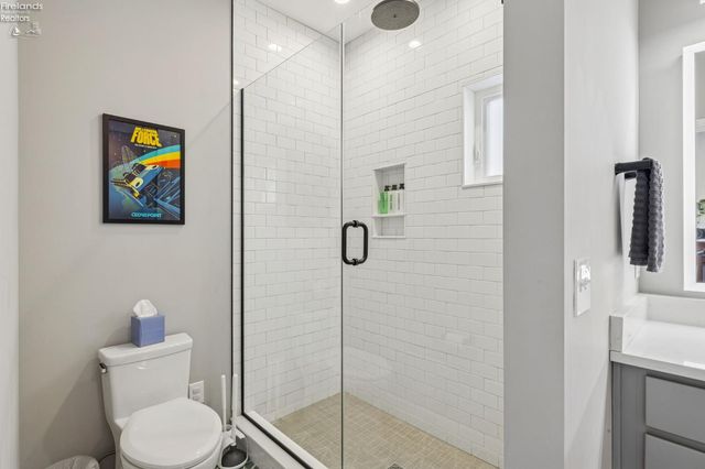 W 412 Shoreline Drive, Sandusky, OH 44870