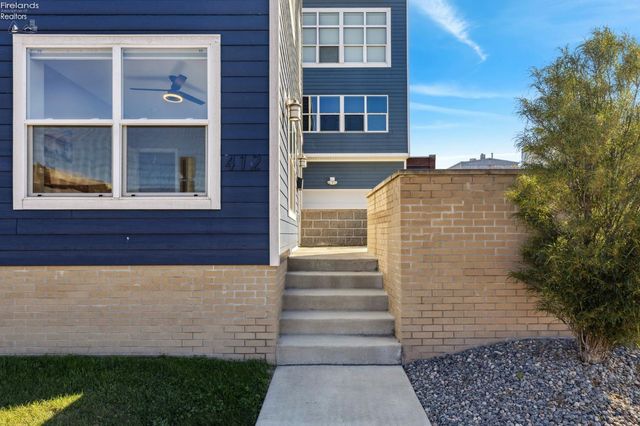 W 412 Shoreline Drive, Sandusky, OH 44870