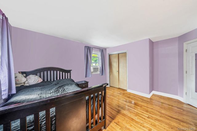 1532 Gogel Street, Holbrook, NY 11741