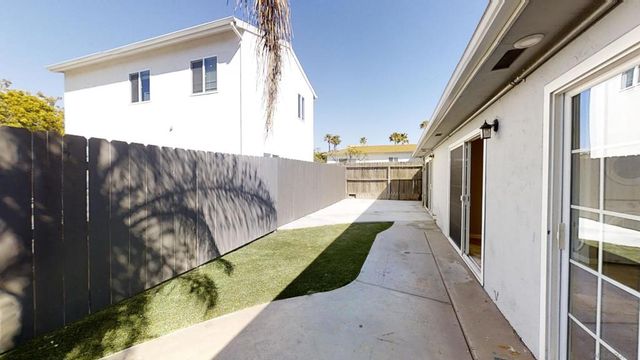 4941 Gary St., San Diego, CA 92115