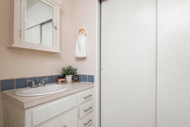 311 W Pleasant Street, Aurora, MO 65605