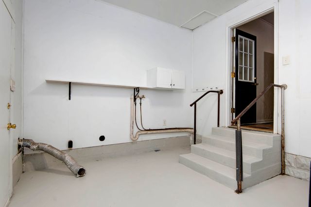 311 W Pleasant Street, Aurora, MO 65605