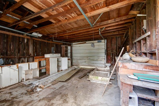 311 W Pleasant Street, Aurora, MO 65605