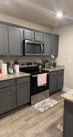 6587 Eastland Circle, Biloxi, MS 39532