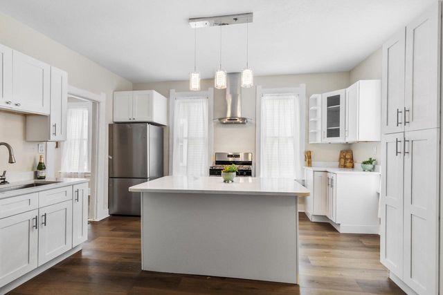 118 E North AVENUE, Milwaukee, WI 53212